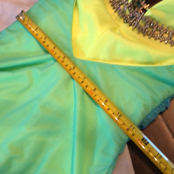 Moved Cache Halter Crystal Vintage Inspired Jeweled lined chiffon overlay gown - Picture 11 of 12